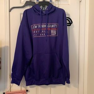 New York Giants sweatshirt